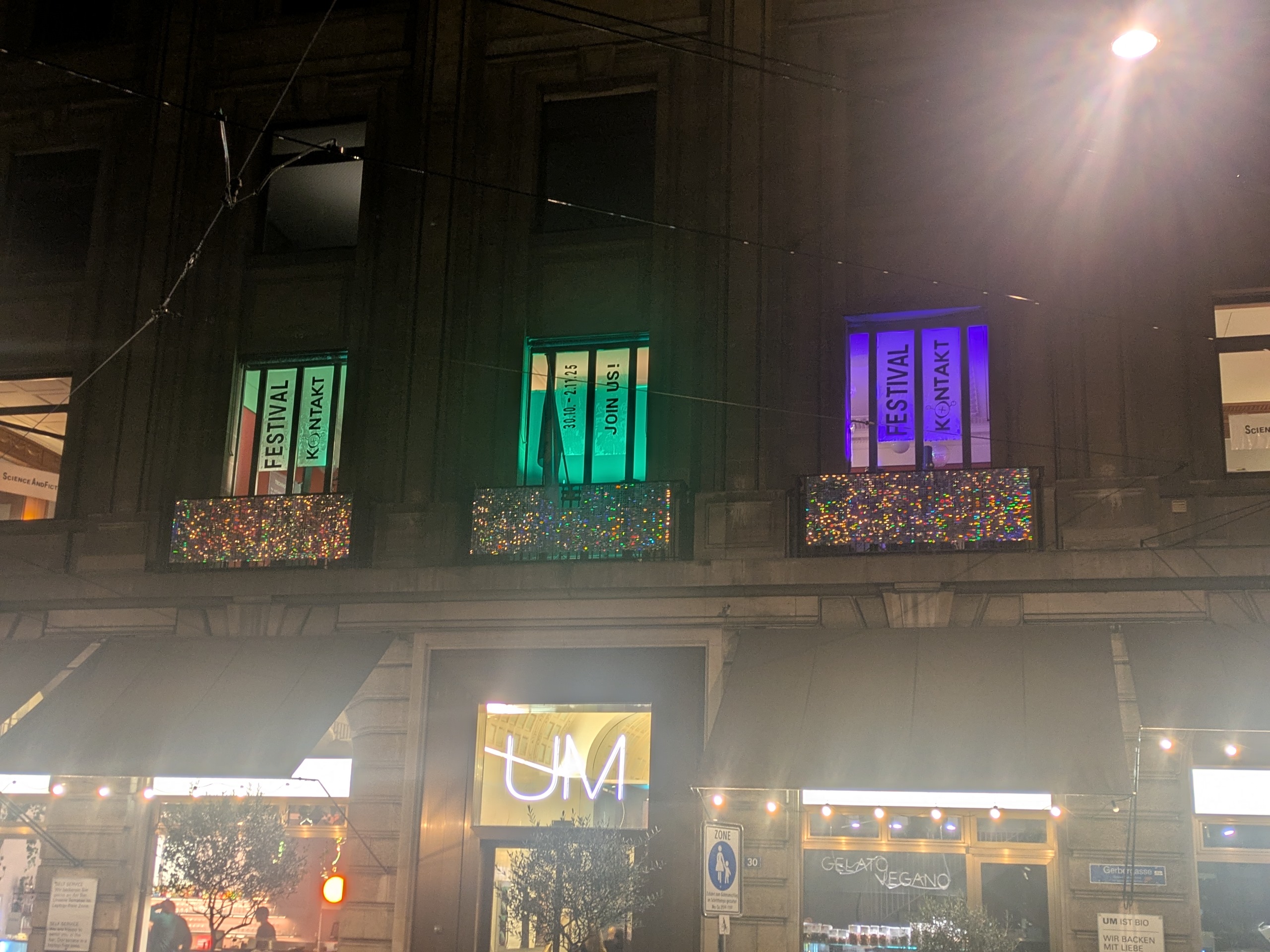 PXL_20251101_183116022